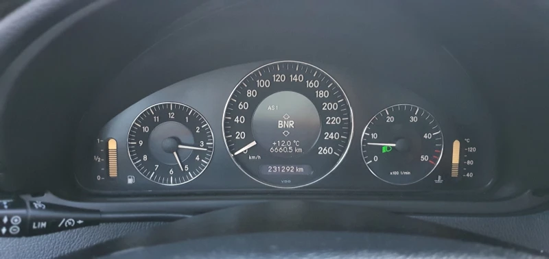 Mercedes-Benz CLK 2.7 CDI 170 k.c, снимка 15 - Автомобили и джипове - 53113606