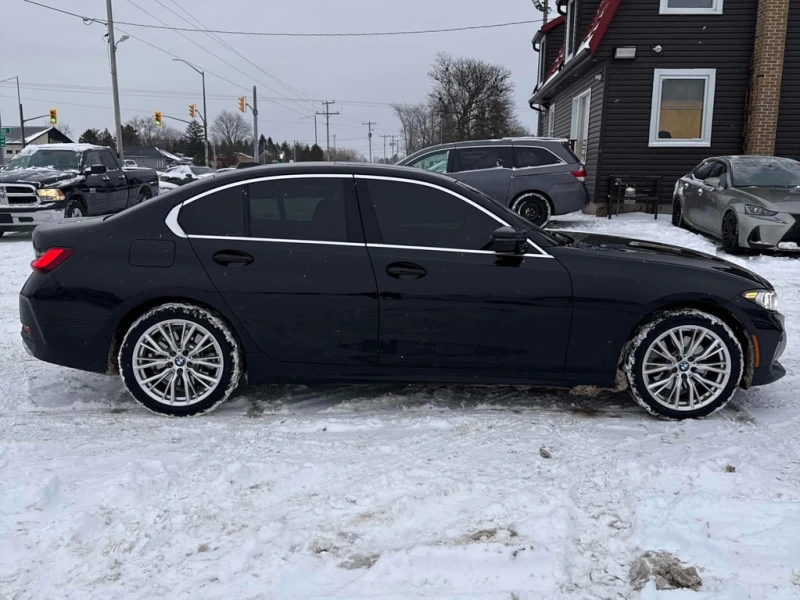 BMW 330 * xDrive * CARFAX * ПОДГРЕВИ * КАМЕРА * ШИБИДАХ, снимка 3 - Автомобили и джипове - 53434477