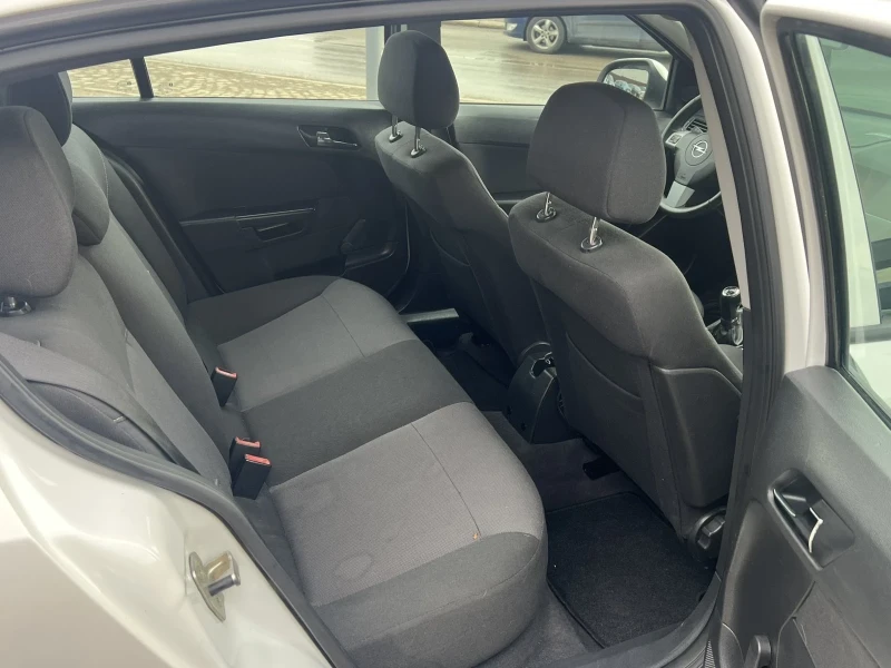 Opel Astra ТОП* РЕГИСТРИРАНА, снимка 10 - Автомобили и джипове - 53594682