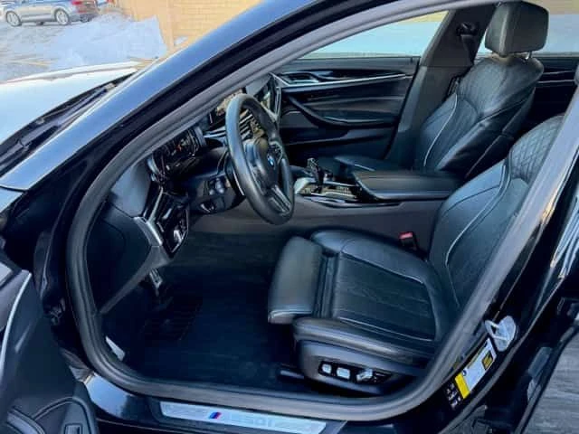 BMW 550 * xDrive * CARFAX * ПАНО * HARMAN KARDON * KEYLESS - изображение 5