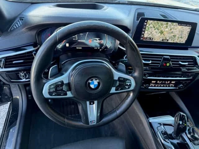 BMW 550 * xDrive * CARFAX * ПАНО * HARMAN KARDON * KEYLESS - изображение 8