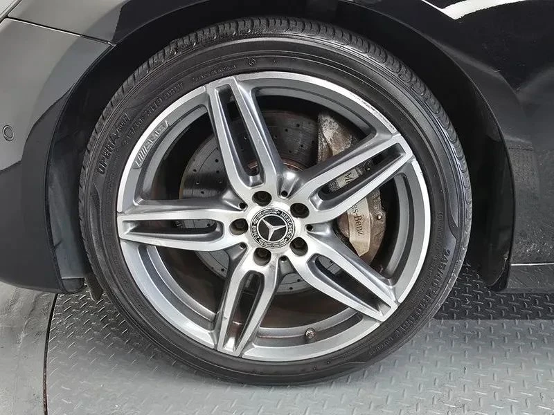 Mercedes-Benz E 300, снимка 5 - Автомобили и джипове - 56740279