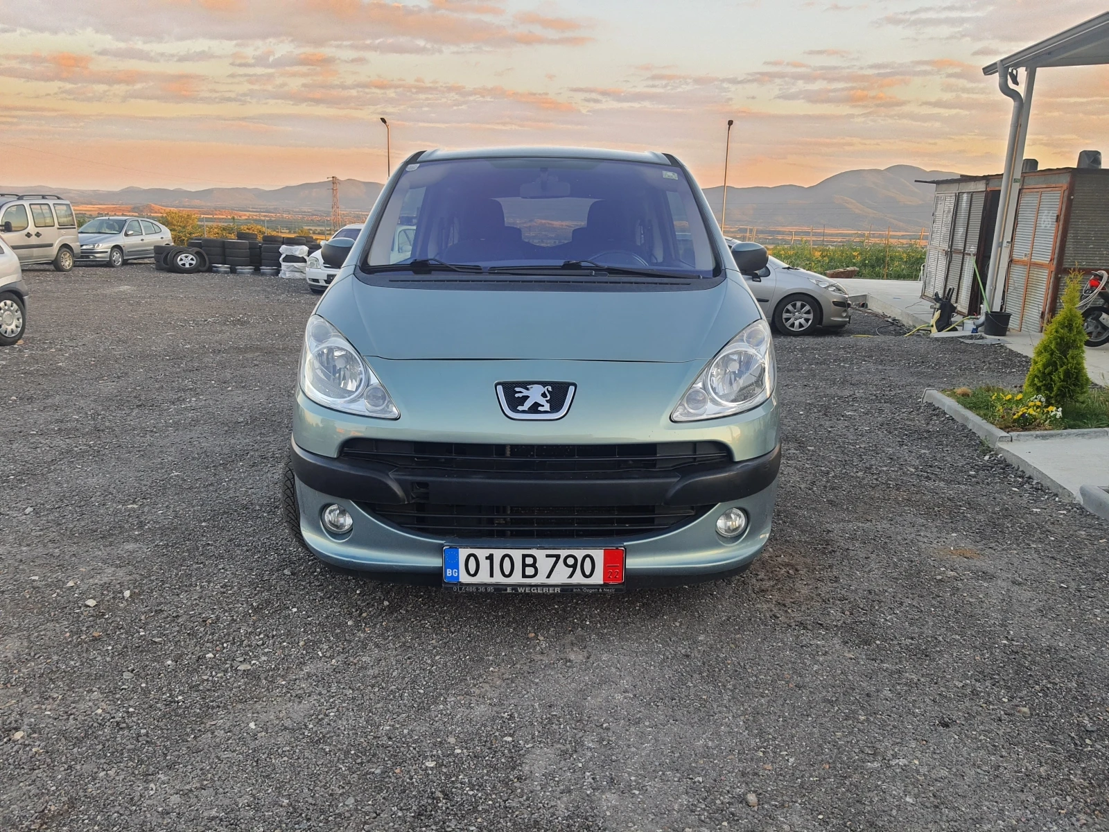 Peugeot 1007 1.4 - изображение 2