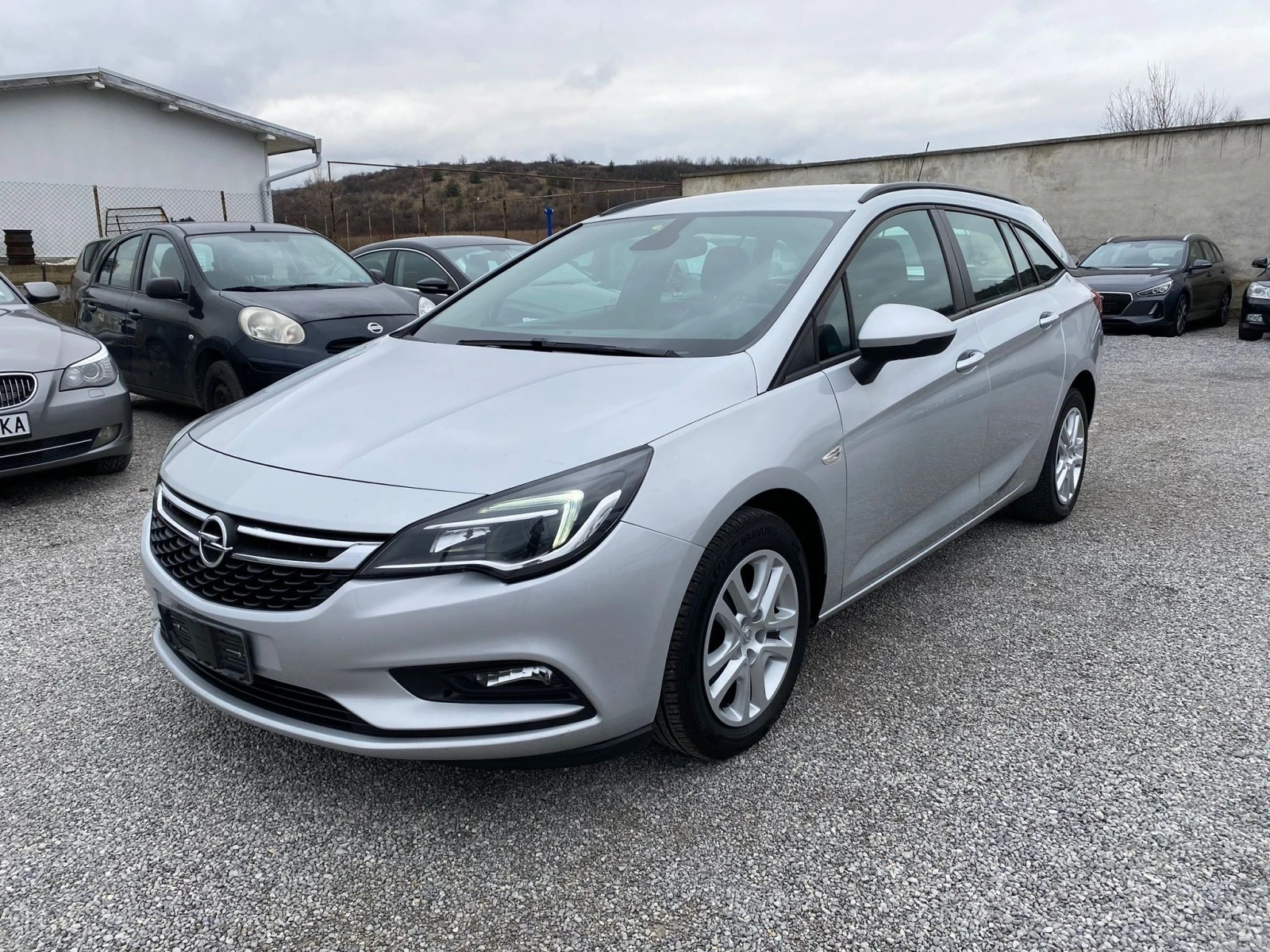 Opel Astra 1.6cdti bisnes - изображение 2