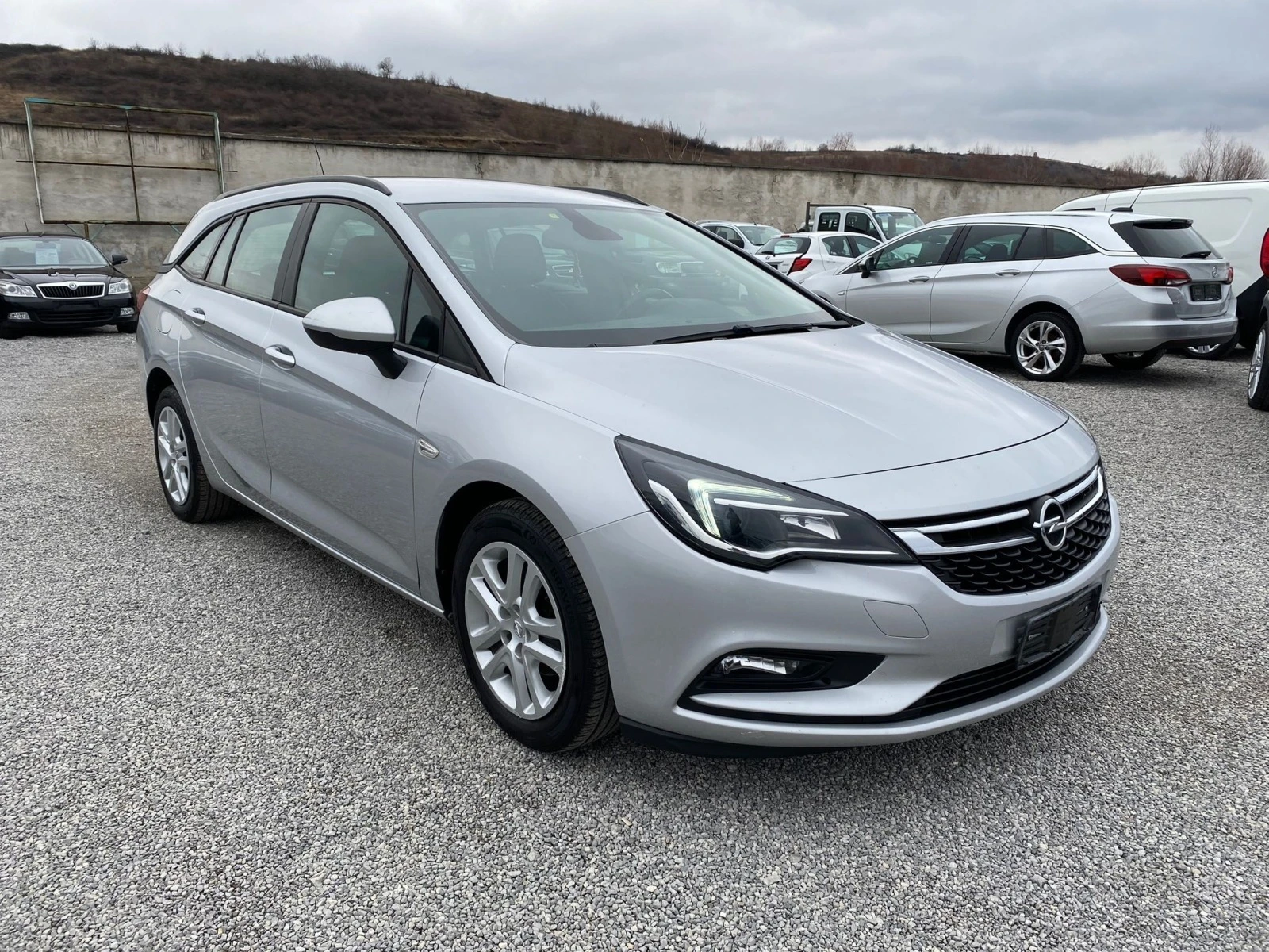 Opel Astra 1.6cdti bisnes - изображение 3