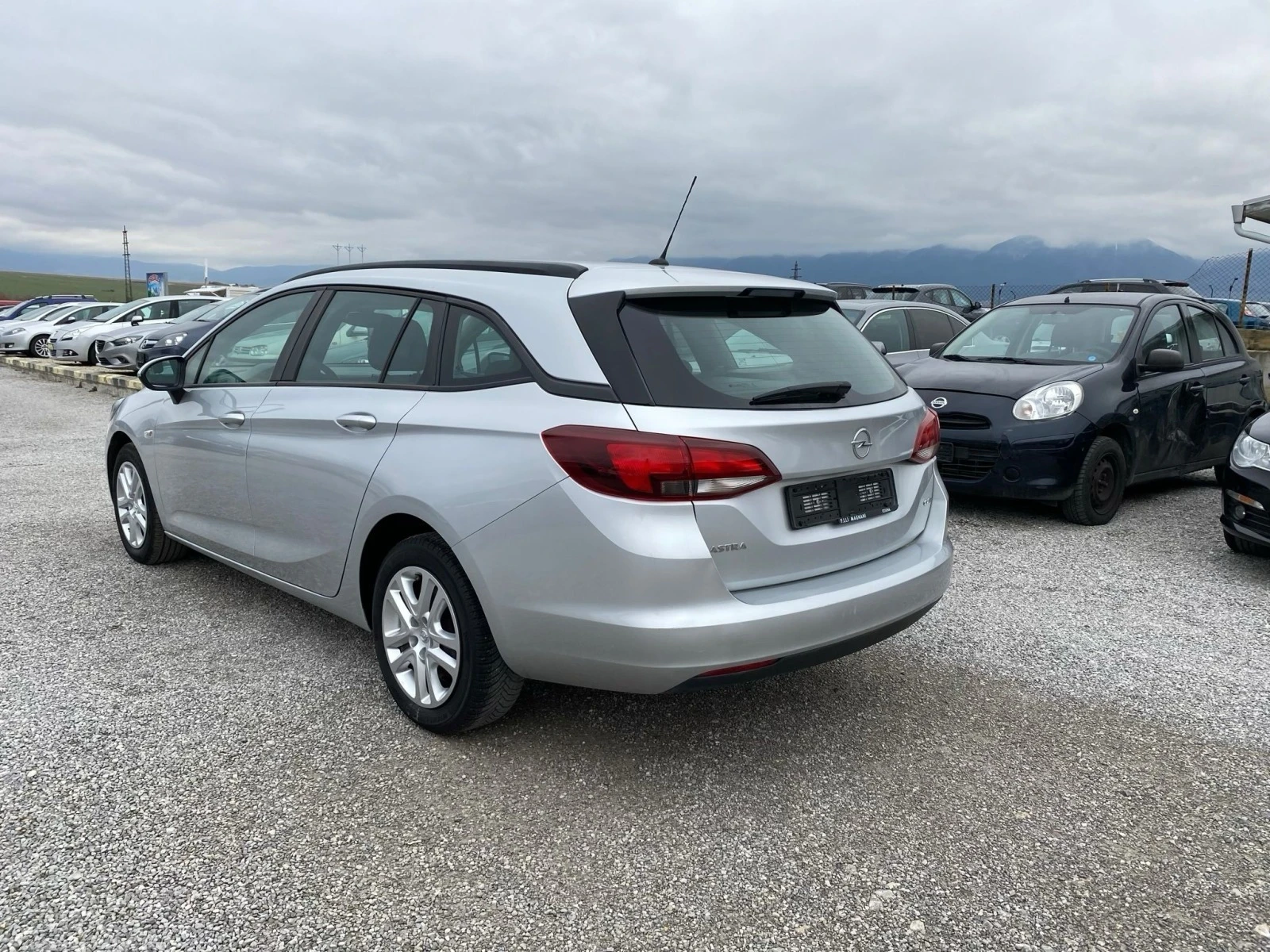 Opel Astra 1.6cdti bisnes - изображение 7