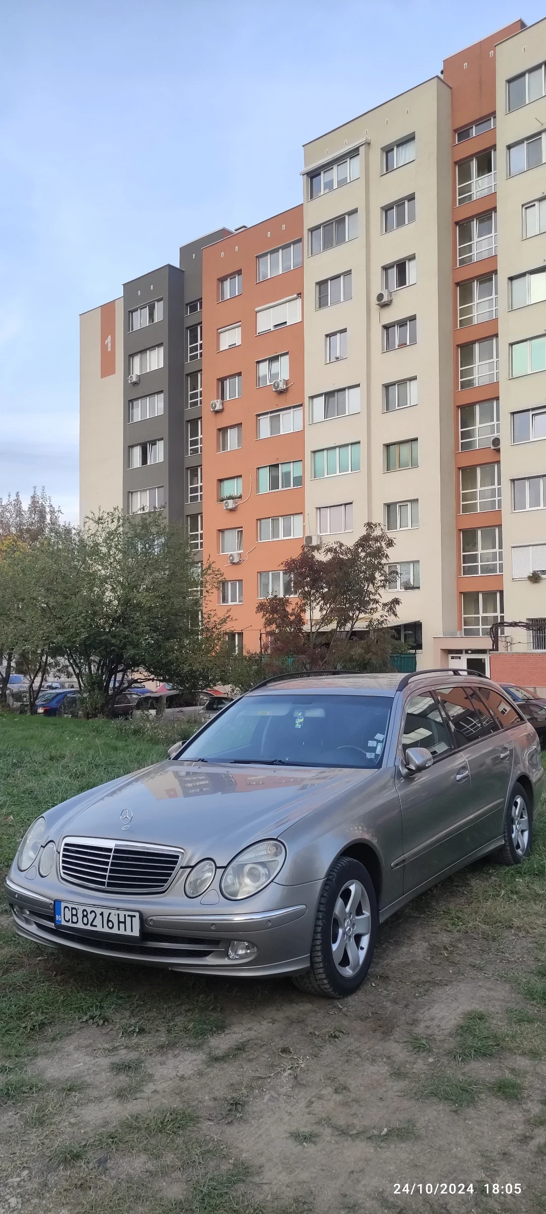 Mercedes-Benz E 320 САМО НА ЗАДНО - ГАЗ - изображение 4