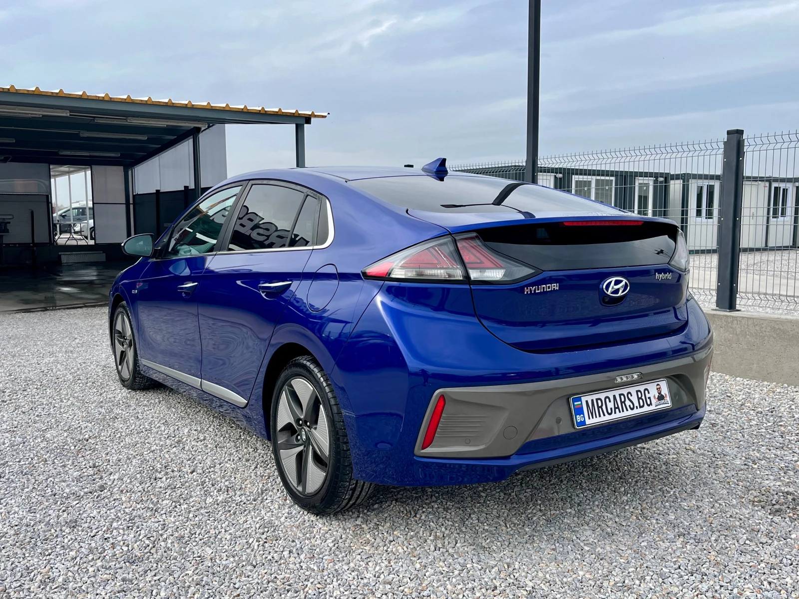 Hyundai Ioniq 1.6 Hybrid - изображение 3