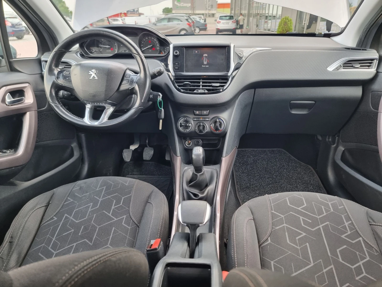 Peugeot 2008 1.6 HDI  - изображение 9