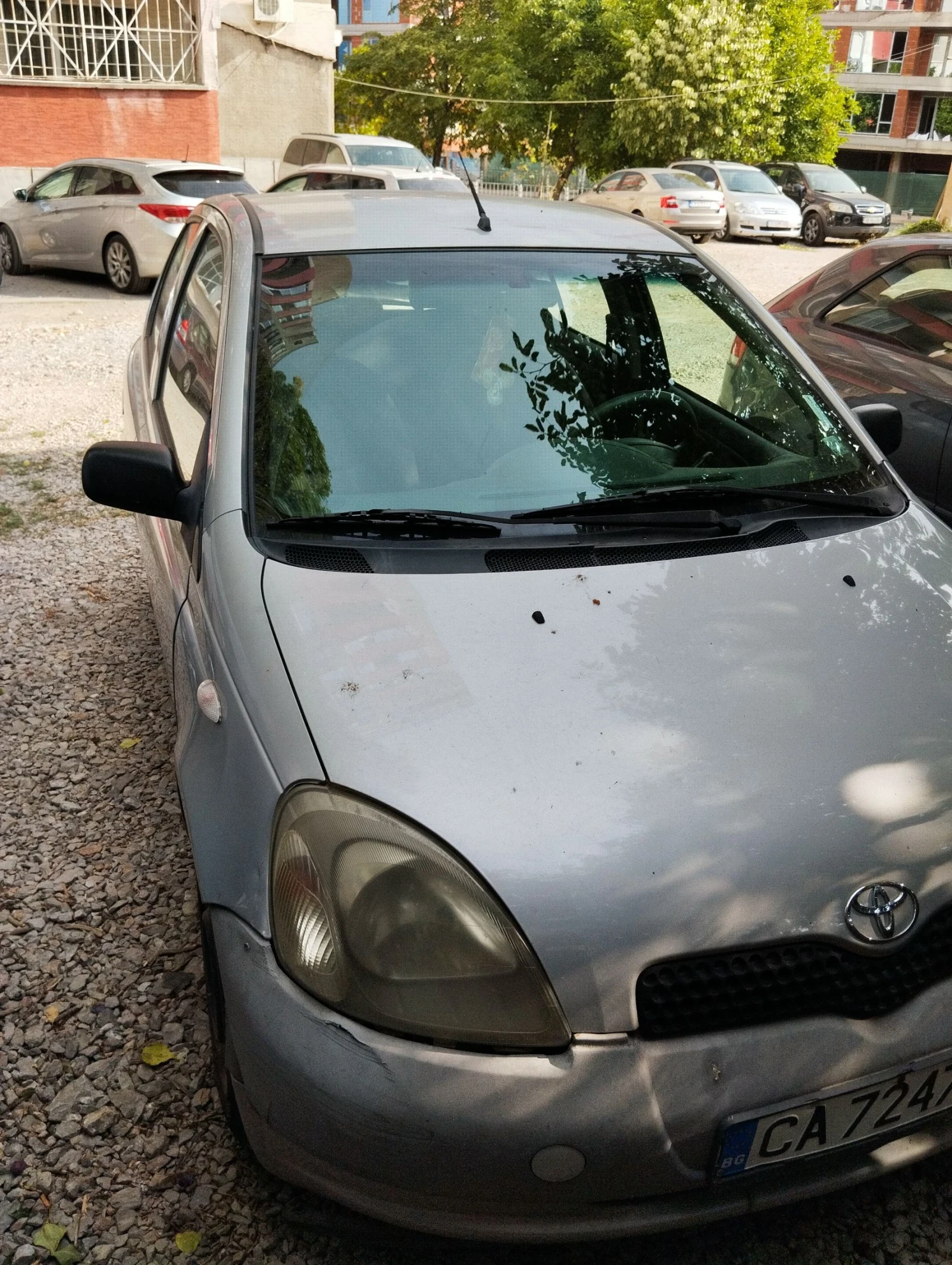 Toyota Yaris 1.0 - изображение 3