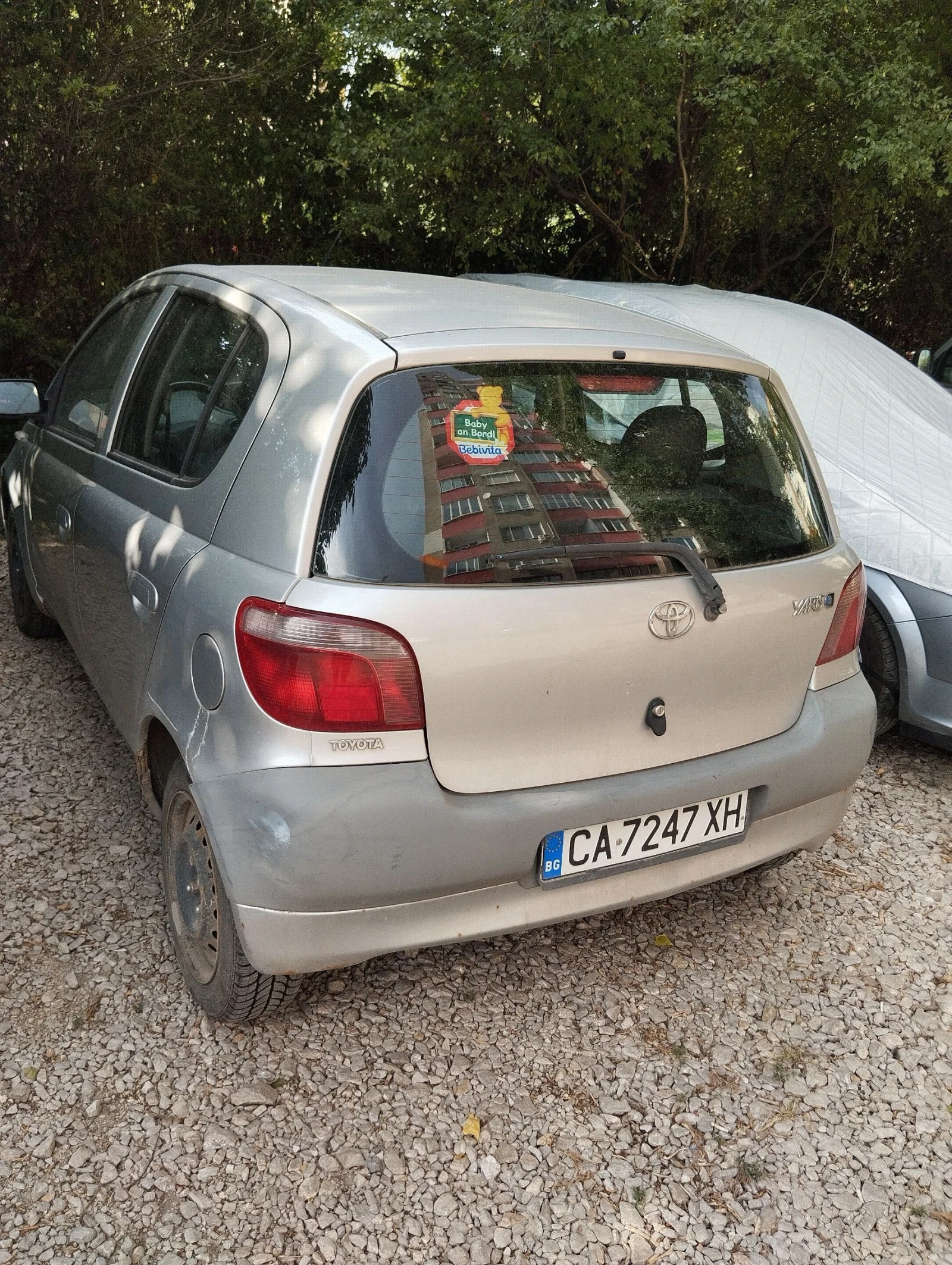 Toyota Yaris 1.0 - изображение 2
