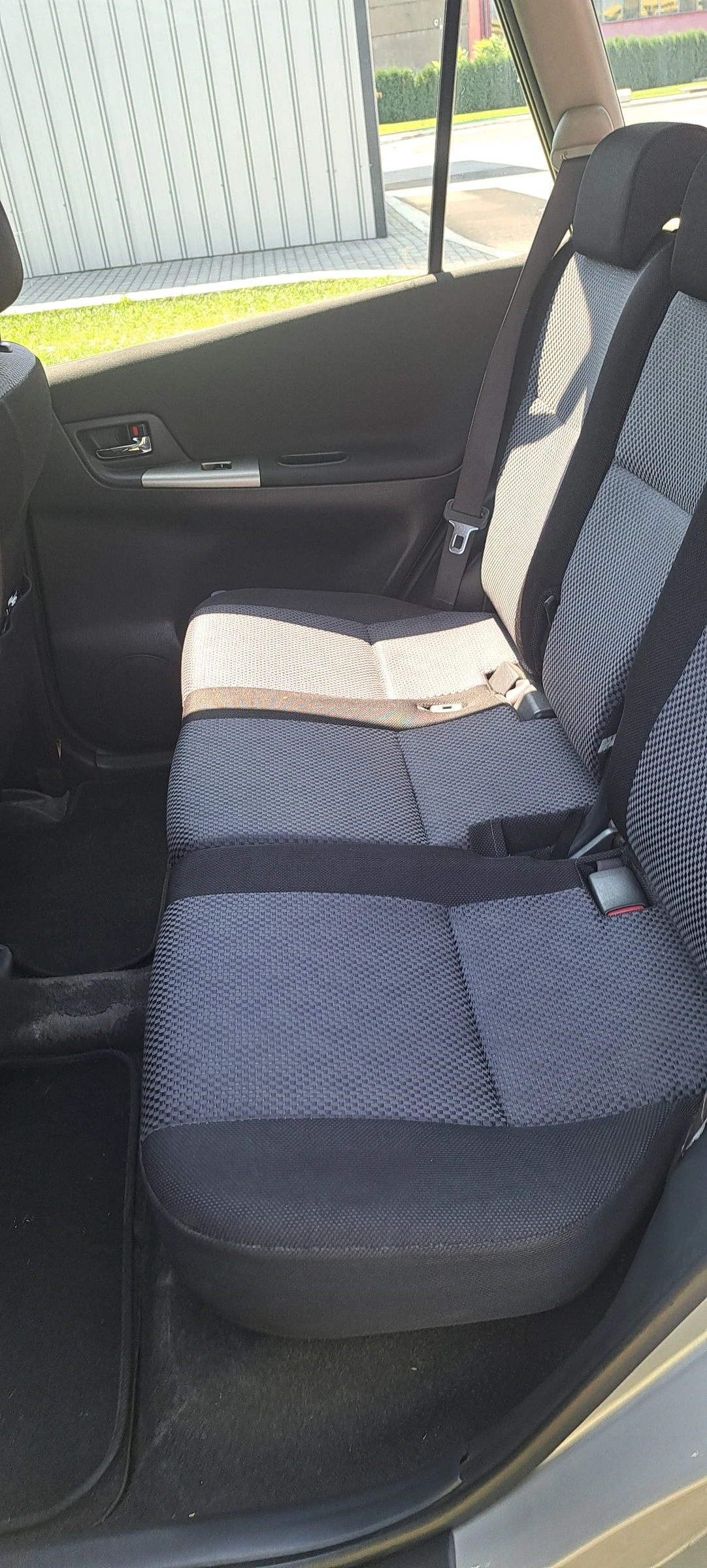 Toyota Corolla verso  - изображение 7