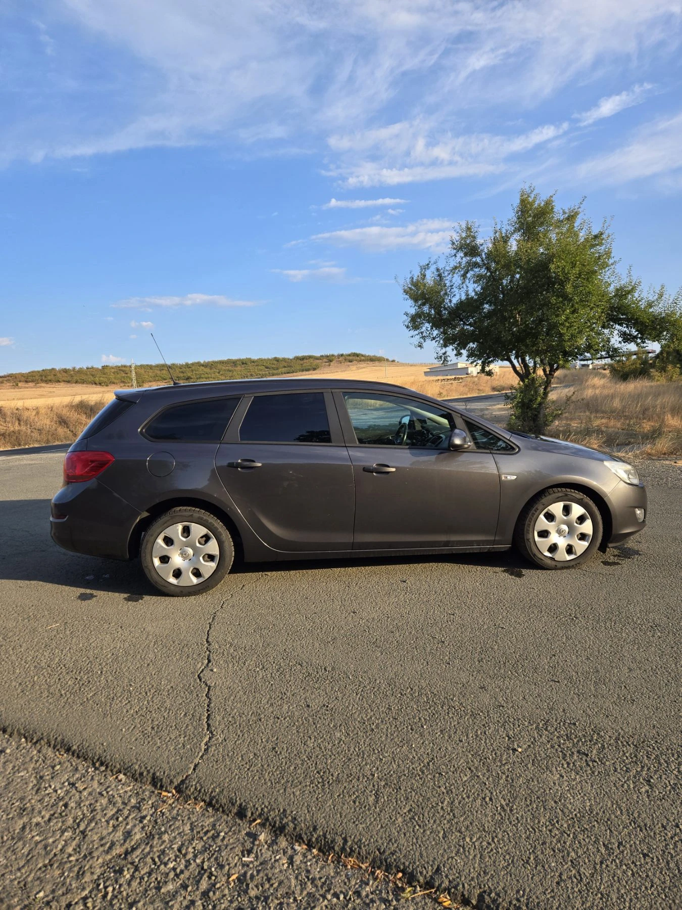 Opel Astra J 1.3CDTI  - изображение 6