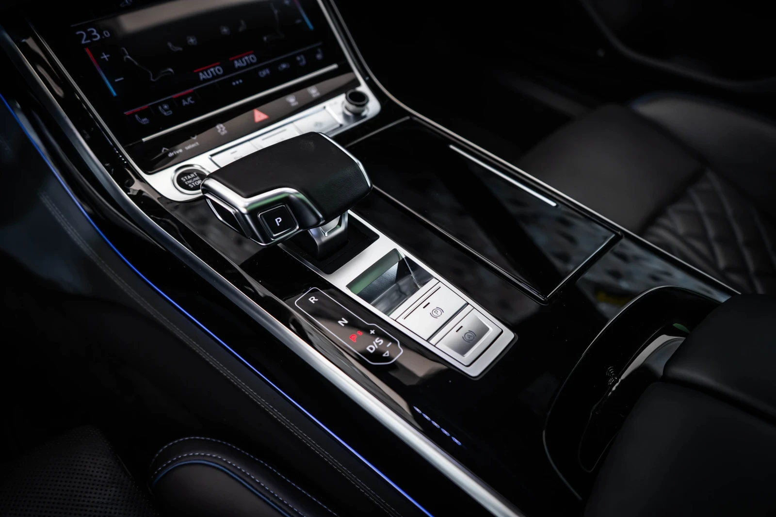 Audi A8 60 TFSI E-tron* Exclusive* Лизинг* B&O - изображение 9