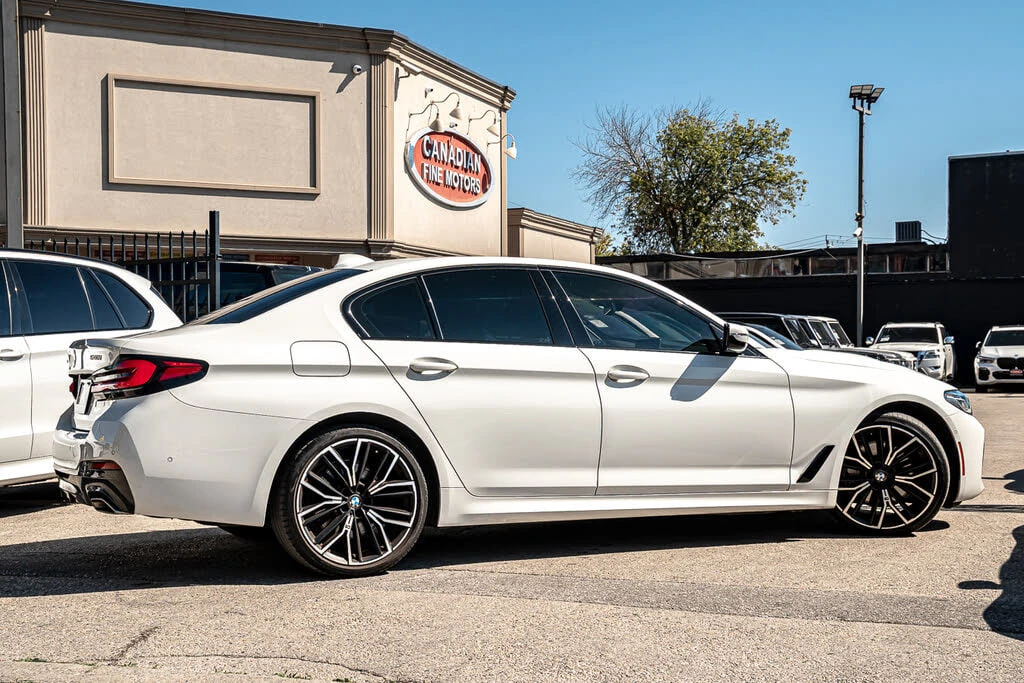 BMW 540 * АВТО КРЕДИТ* ЦЕНА ДО БГ * СЕРВИЗНА ИСТОРИЯ *  - изображение 3