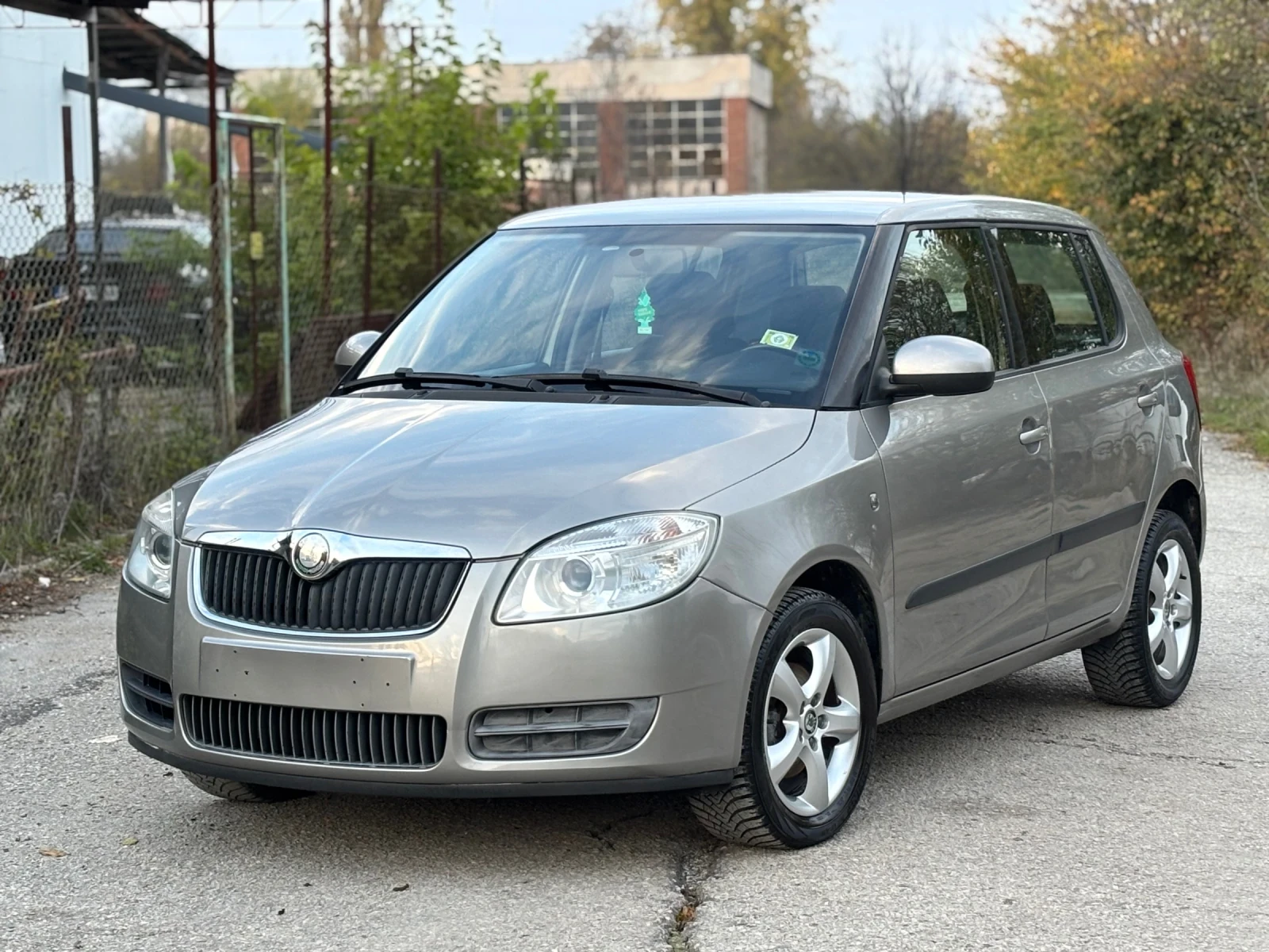 Skoda Fabia 1.2// /  | Mobile.bg   2