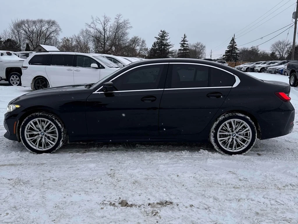 BMW 330 * xDrive * CARFAX * ПОДГРЕВИ * КАМЕРА * ШИБИДАХ - изображение 2