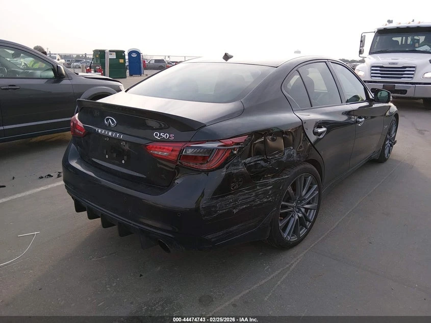 Infiniti Q50 3.0l 3.0T Red Sport 400 - изображение 4