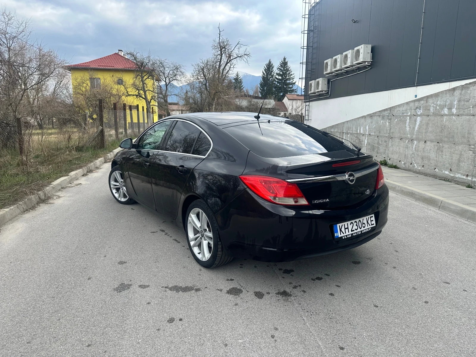 Opel Insignia, снимка 6 - Автомобили и джипове - 53927848