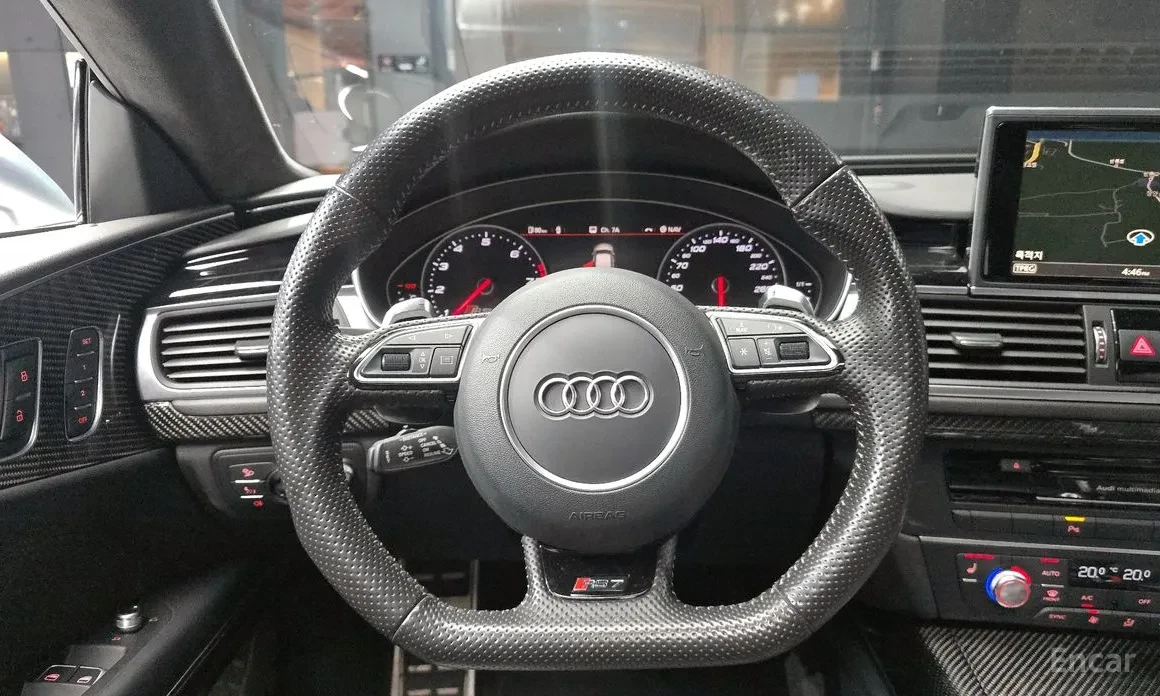 Audi Rs7 DISTRONIC / CARBON / BANG&OLUFESEN / HEADUP , снимка 9 - Автомобили и джипове - 54008992