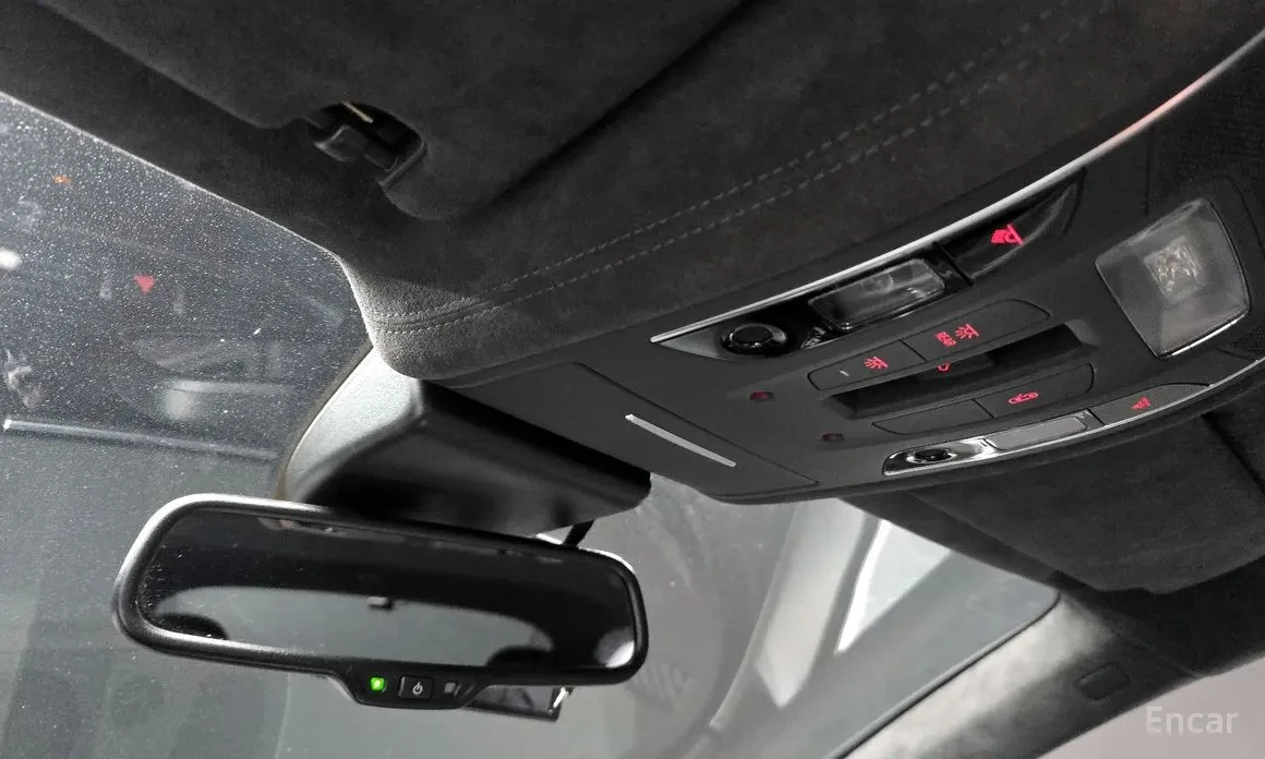 Audi Rs7 DISTRONIC / CARBON / BANG&OLUFESEN / HEADUP , снимка 15 - Автомобили и джипове - 54008992