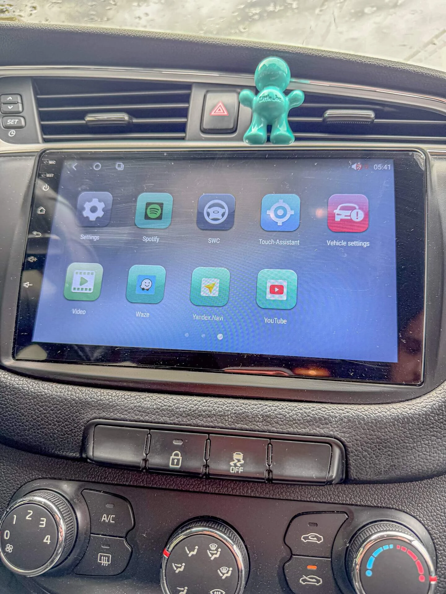 Kia Ceed 1.6CRDI/Климатик/МултиВолан/USB/Android, снимка 10 - Автомобили и джипове - 54357948