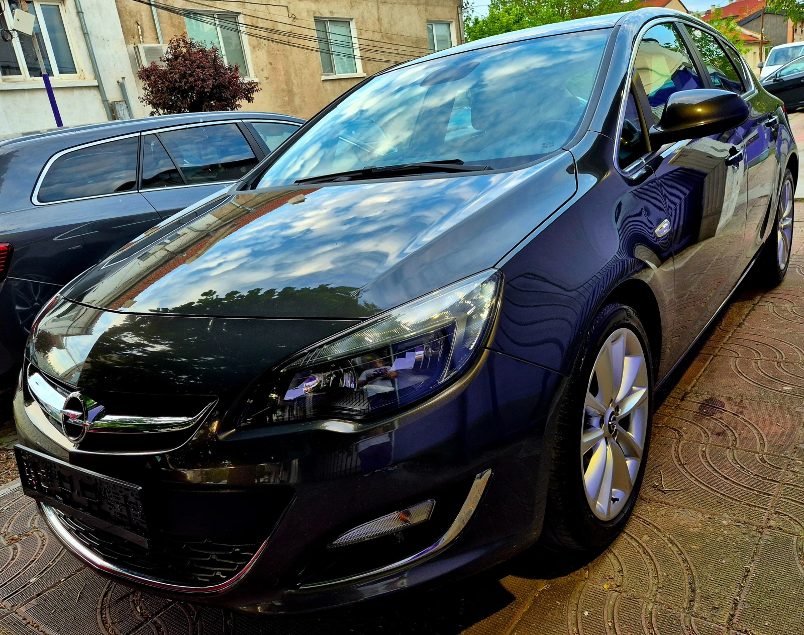 Opel Astra 1.7d-COSMO-нави-LED, снимка 2 - Автомобили и джипове - 54497186