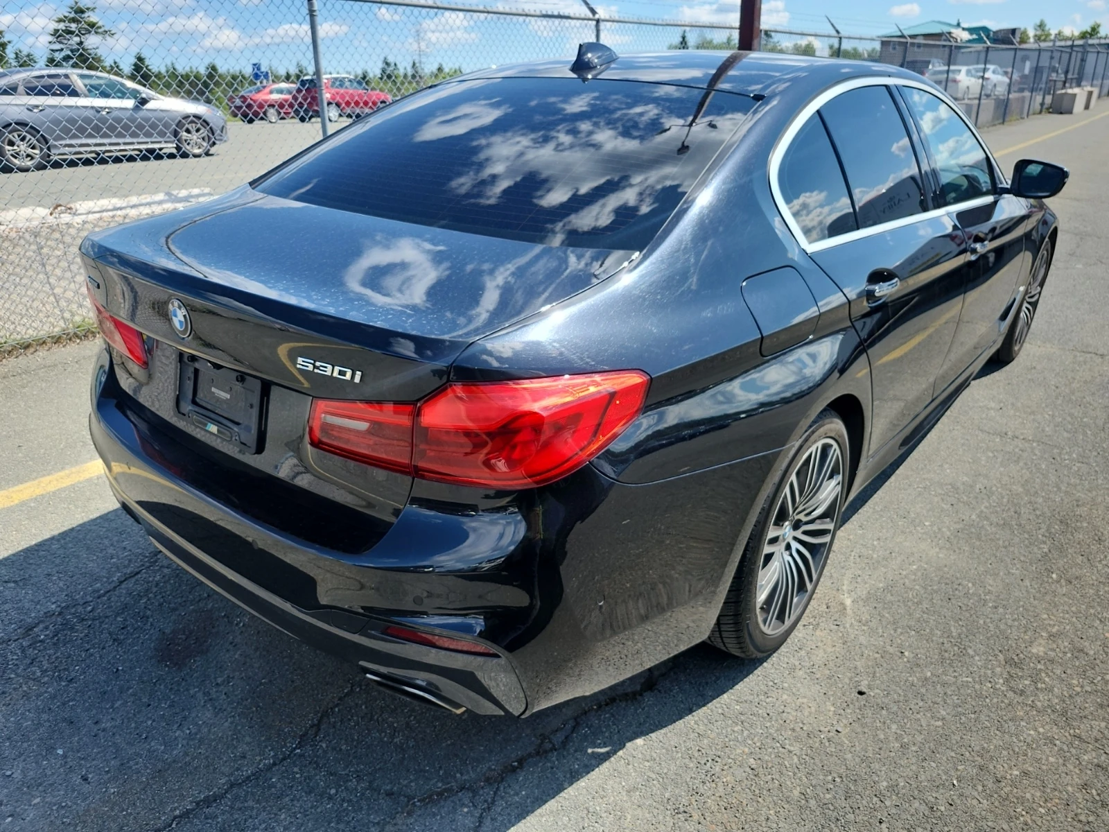 BMW 530 * M PACK* ПОДГРЕВИ* ШИБИДАХ* CARFAX* , снимка 3 - Автомобили и джипове - 55155420