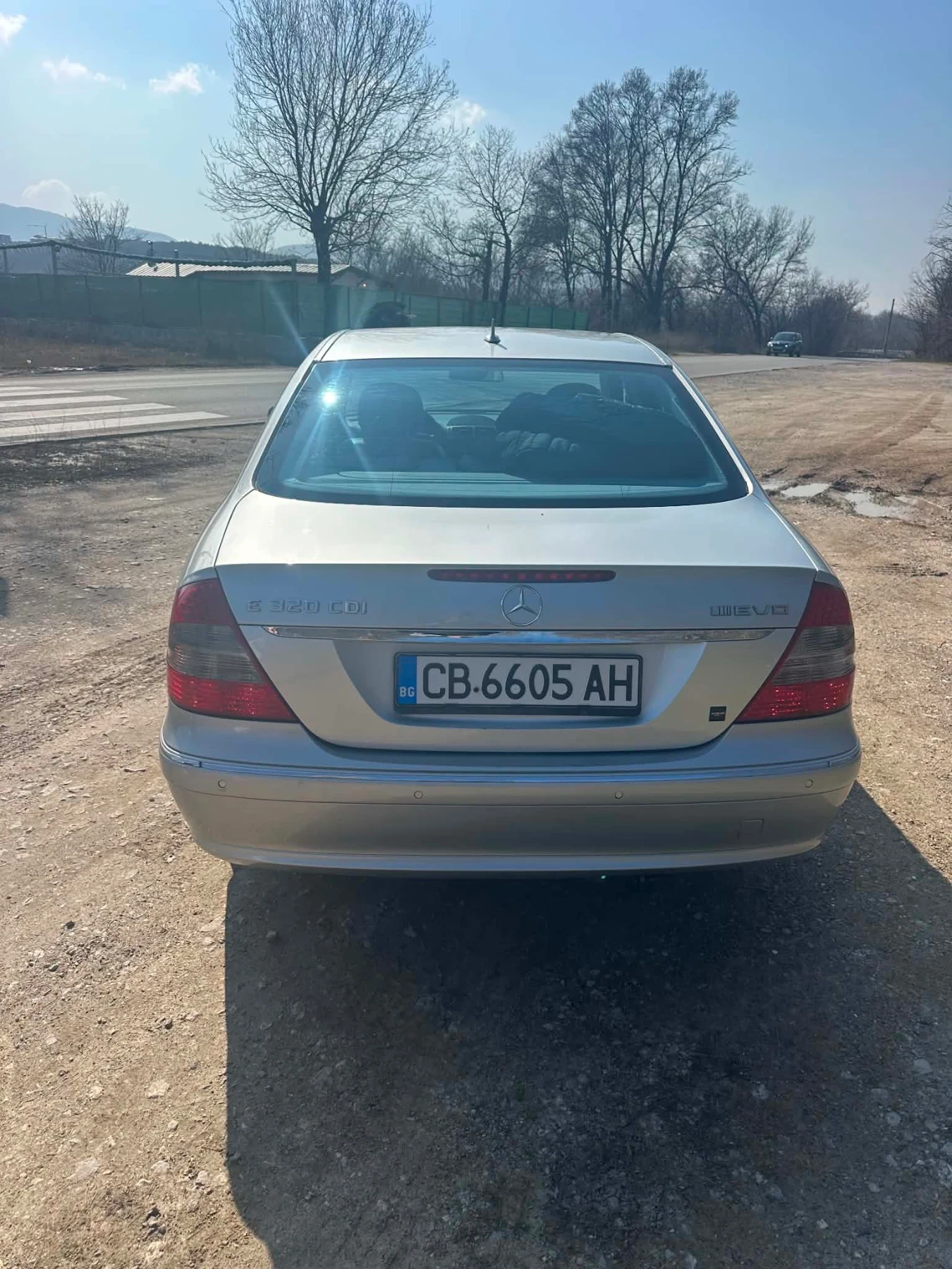 Mercedes-Benz E 320, снимка 3 - Автомобили и джипове - 55196036