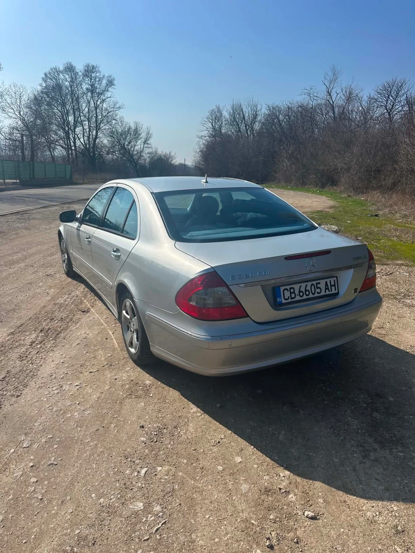 Mercedes-Benz E 320, снимка 4 - Автомобили и джипове - 55196036