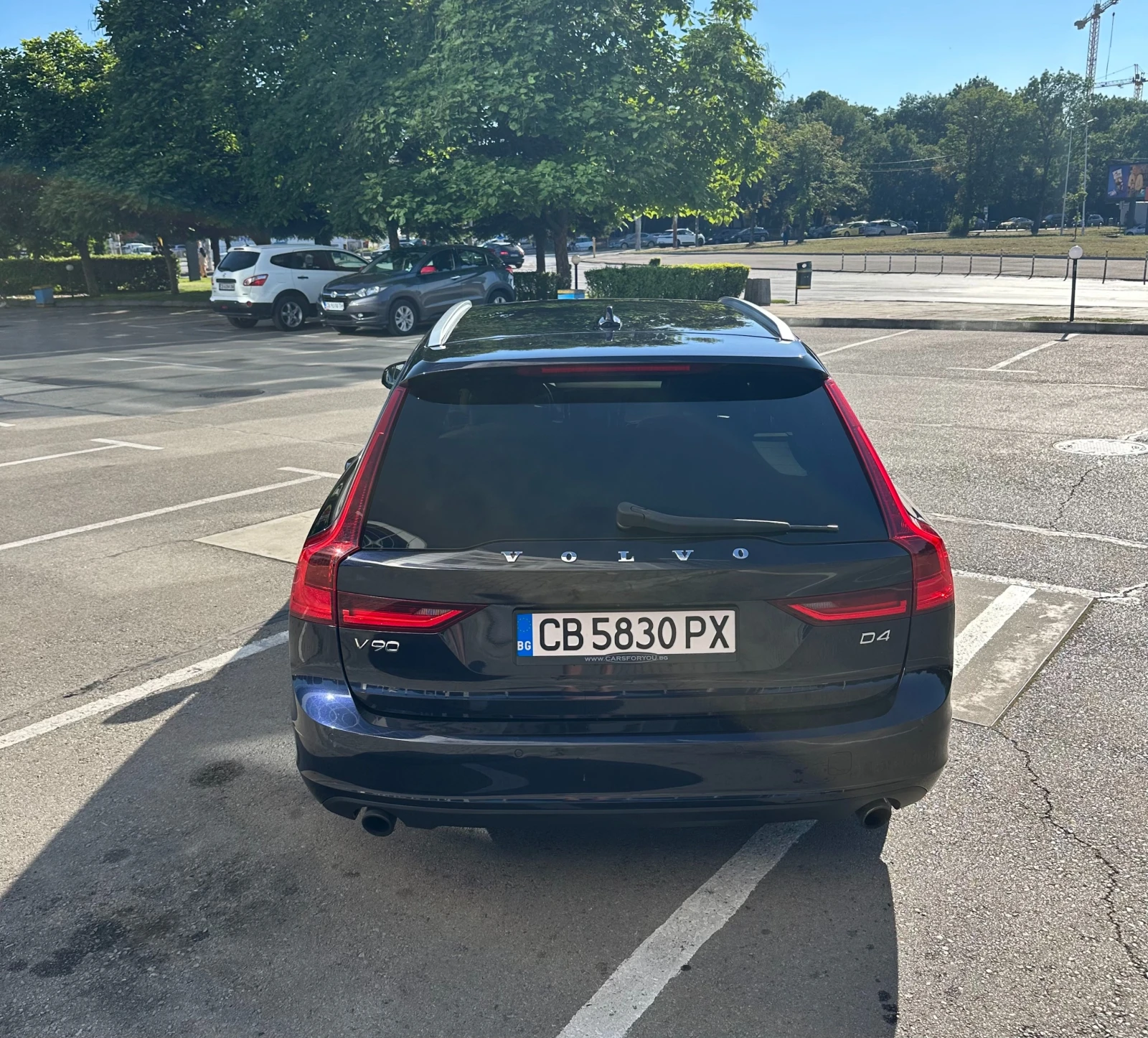 Volvo V90 D4, снимка 4 - Автомобили и джипове - 55243891