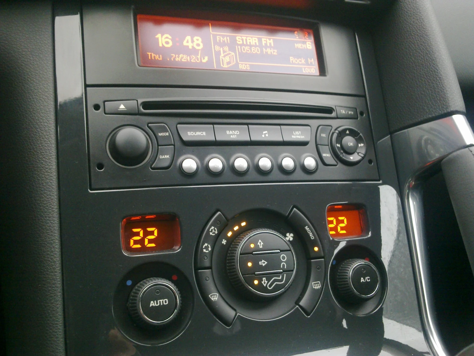 Peugeot 3008, снимка 6 - Автомобили и джипове - 55315210