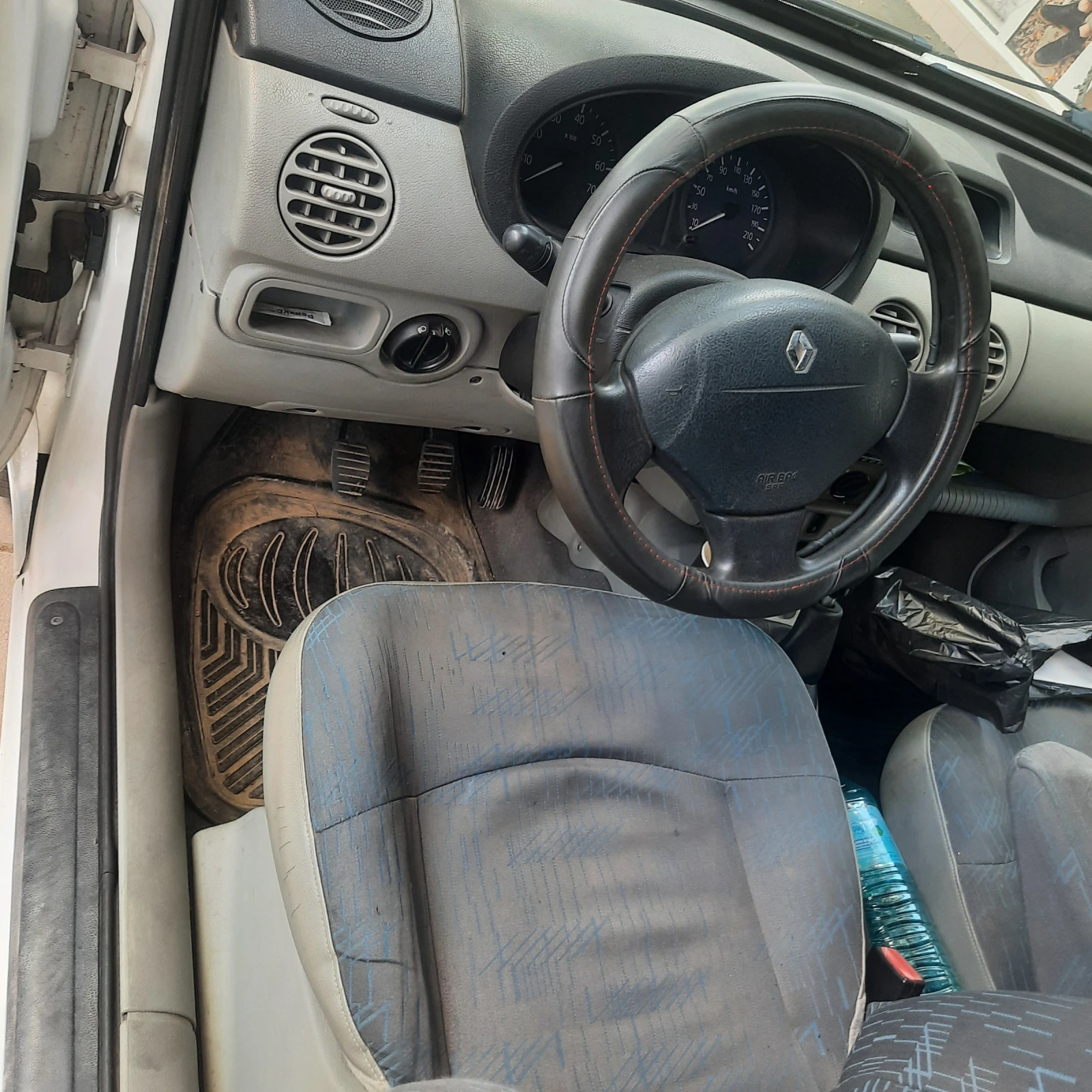 Renault Kangoo, снимка 6 - Автомобили и джипове - 55673093