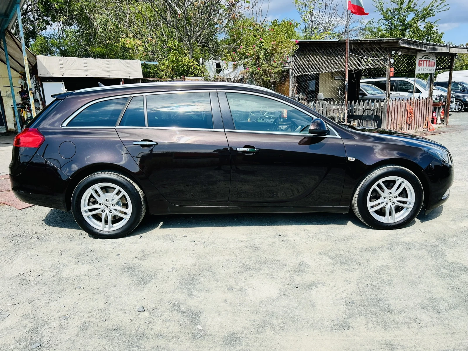 Opel Insignia Sport Turer* Auto* 4x4* NAVI* Обдухване* Подгрев* , снимка 6 - Автомобили и джипове - 55859884