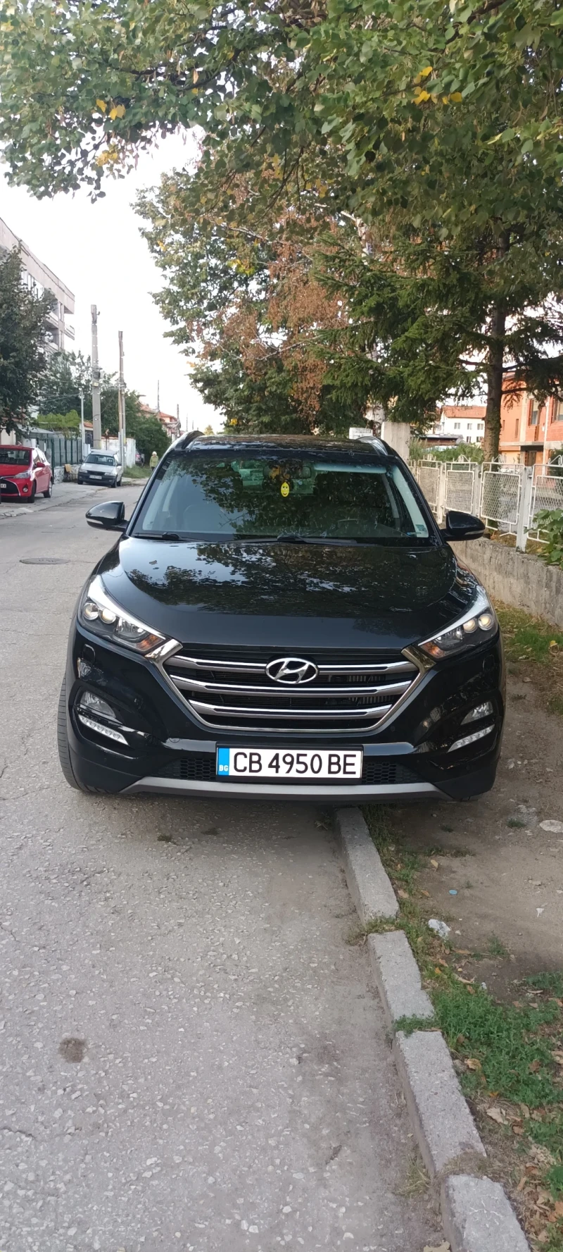 Hyundai Tucson 2.0, снимка 1 - Автомобили и джипове - 47344718