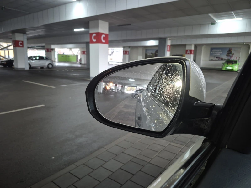 Hyundai Tucson 1.6i, снимка 10 - Автомобили и джипове - 52582912