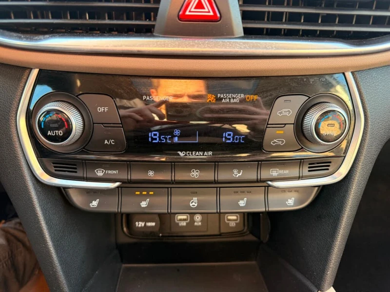 Hyundai Santa fe Luxury ОБДУХВАНЕ* ПОДГРЕВ* 360CAM* BLINDSPOT* PANO, снимка 17 - Автомобили и джипове - 52628660