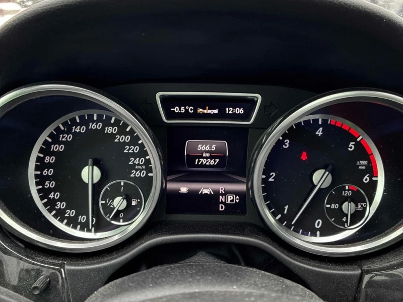 Mercedes-Benz ML 350 * BlueTEC * CARFAX * ФИНАНСИРАНЕ, снимка 8 - Автомобили и джипове - 52801031