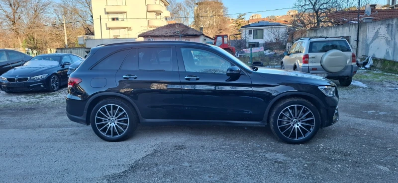 Mercedes-Benz GLC 300 AMG* 4M* HEADUP* ПЪЛНА СЕРВИЗНА ИСТОРИЯ, снимка 2 - Автомобили и джипове - 53013109