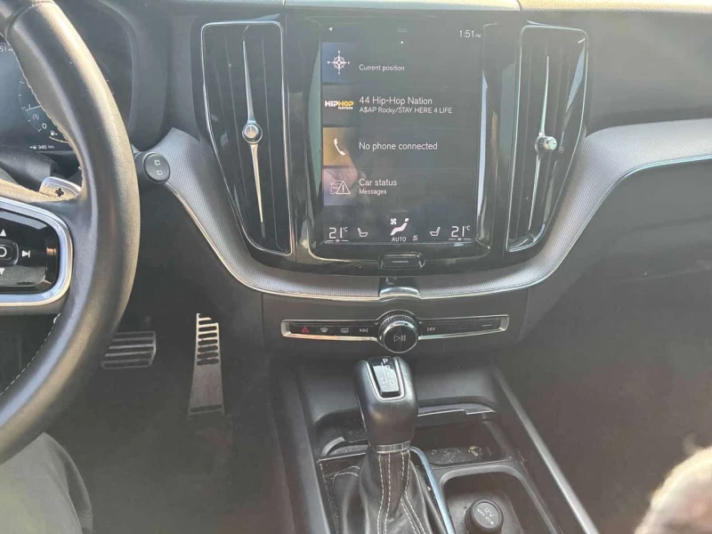 Volvo XC60  R Design /360/SELF PARKING/HEAD UP , снимка 9 - Автомобили и джипове - 53535606