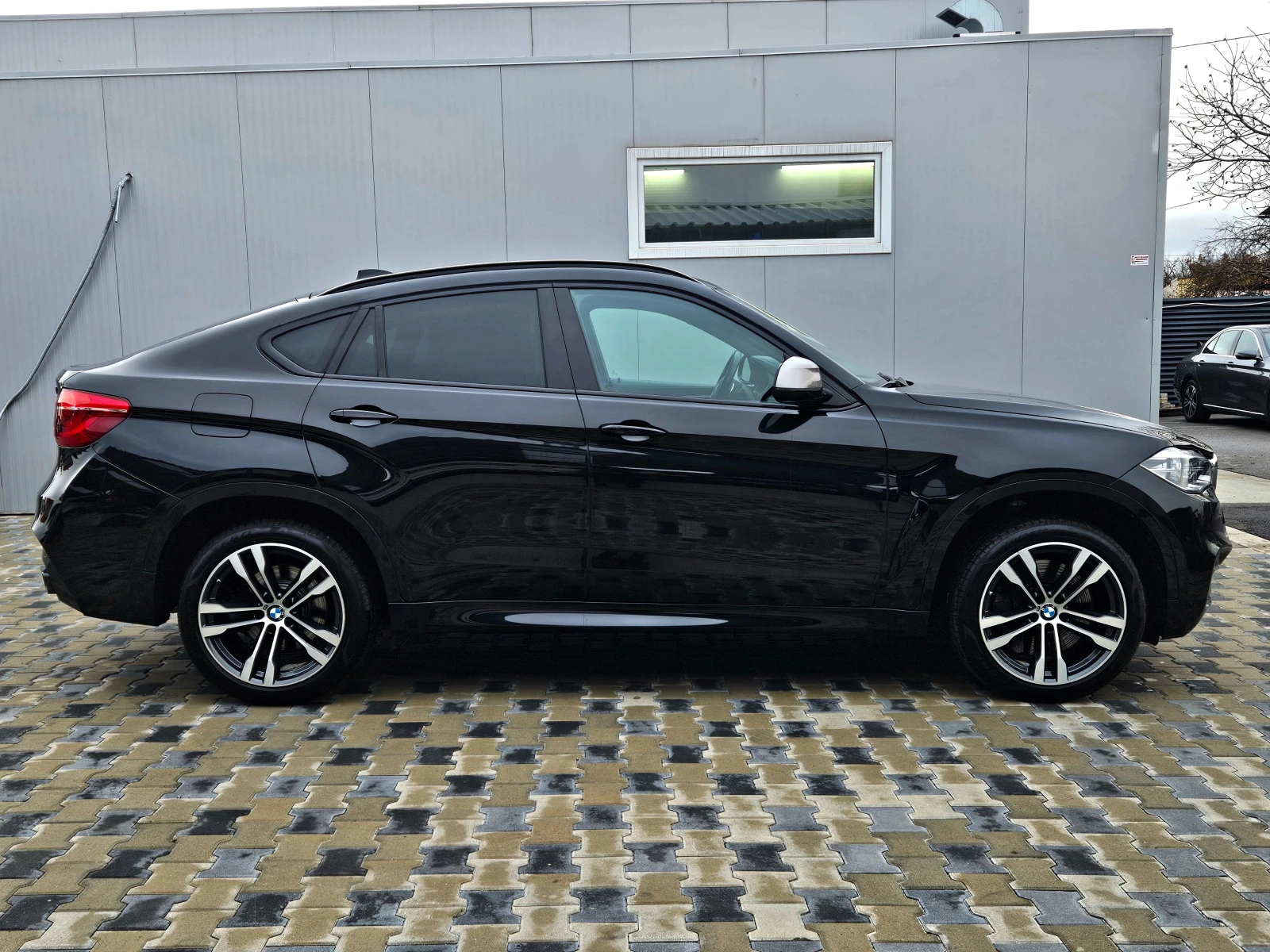 BMW X6 M50D/INDIVIDUAL/DISTR/CAMERA/ПОДГР/ОБДУХ/ВАКУМ/LIZ - изображение 5