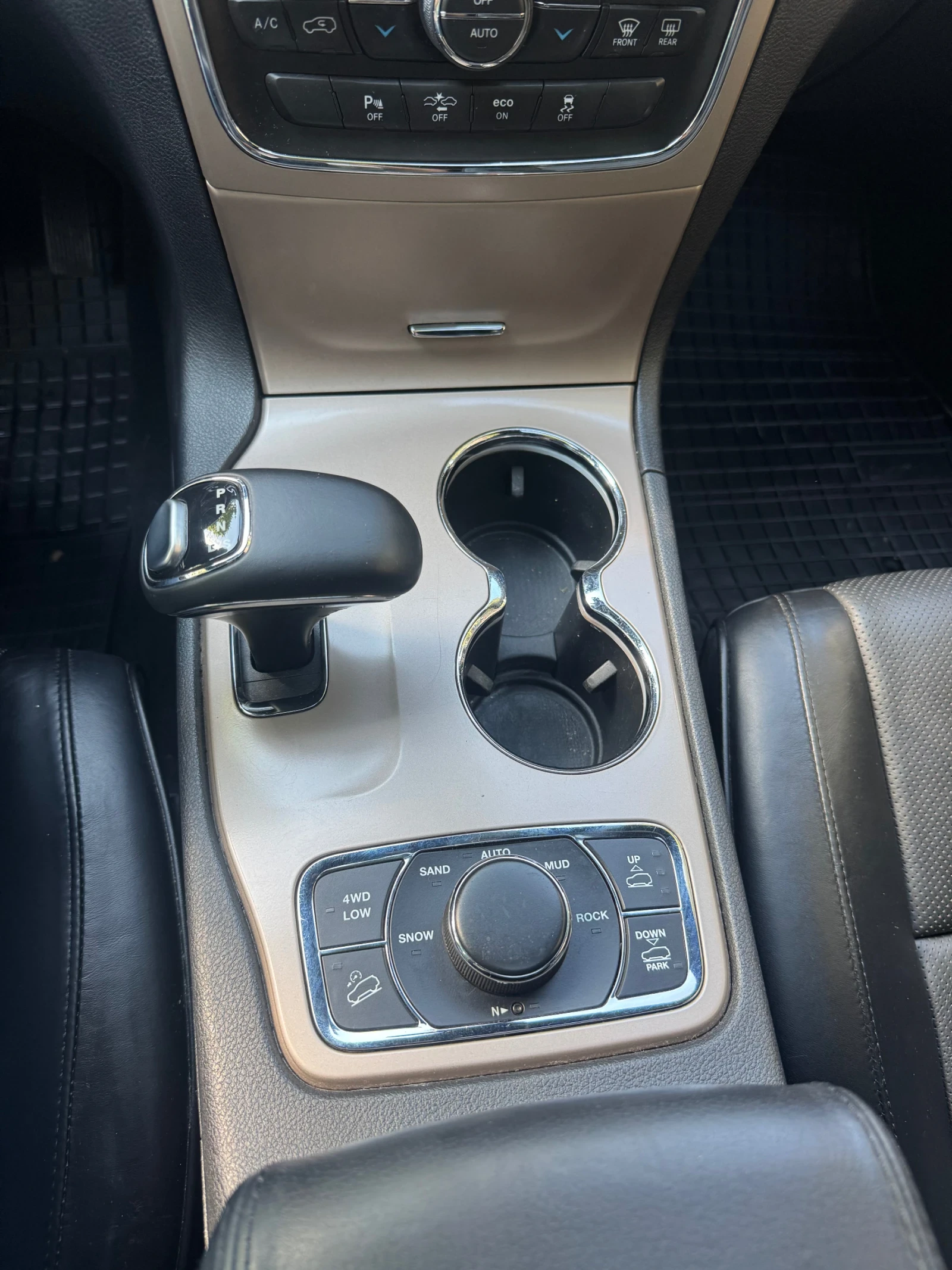 Jeep Grand cherokee 5.7 HEMI SUMMIT - изображение 10