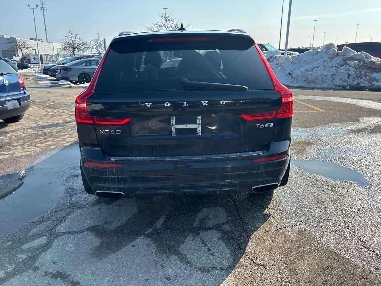 Volvo XC60  R Design /360/SELF PARKING/HEAD UP  - изображение 4