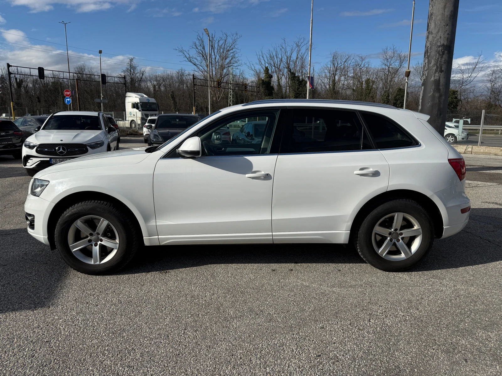 Audi Q5 3.0TDI от Първи собственик - изображение 7