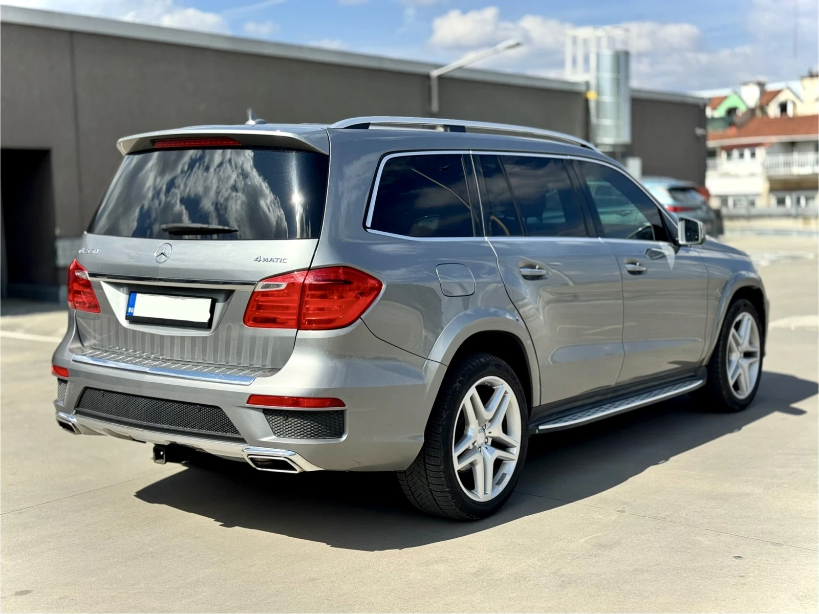 Mercedes-Benz GL 550 Facelift, снимка 4 - Автомобили и джипове - 53995480