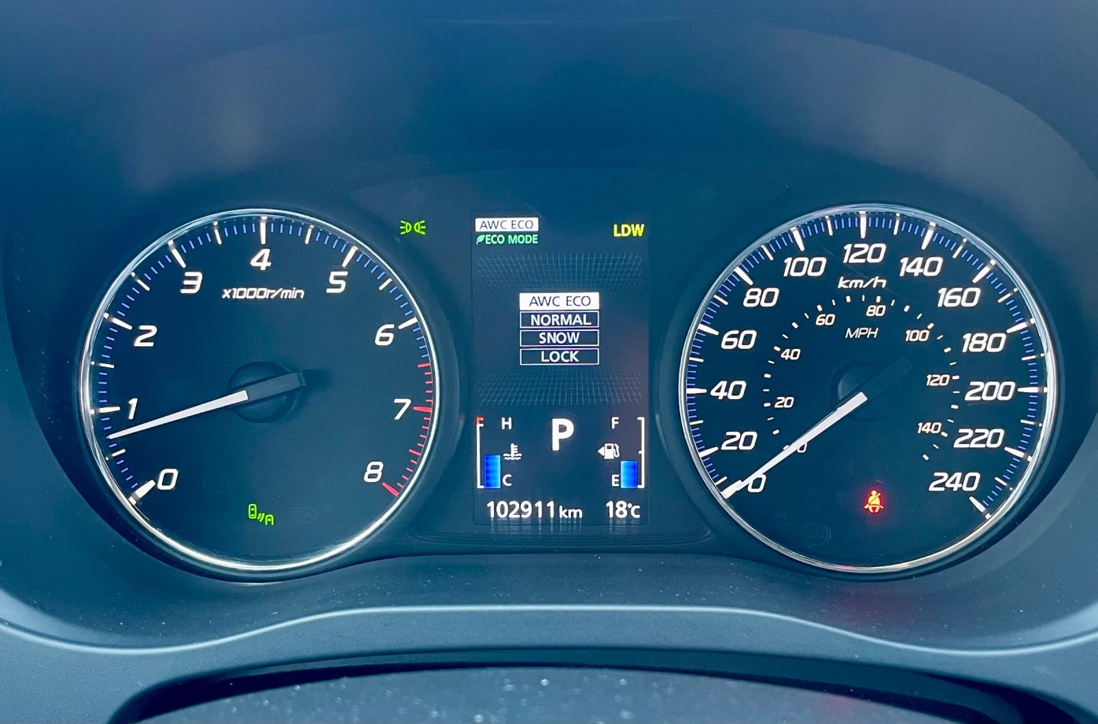 Mitsubishi Outlander GT V6 3000 FULL, снимка 16 - Автомобили и джипове - 54342620