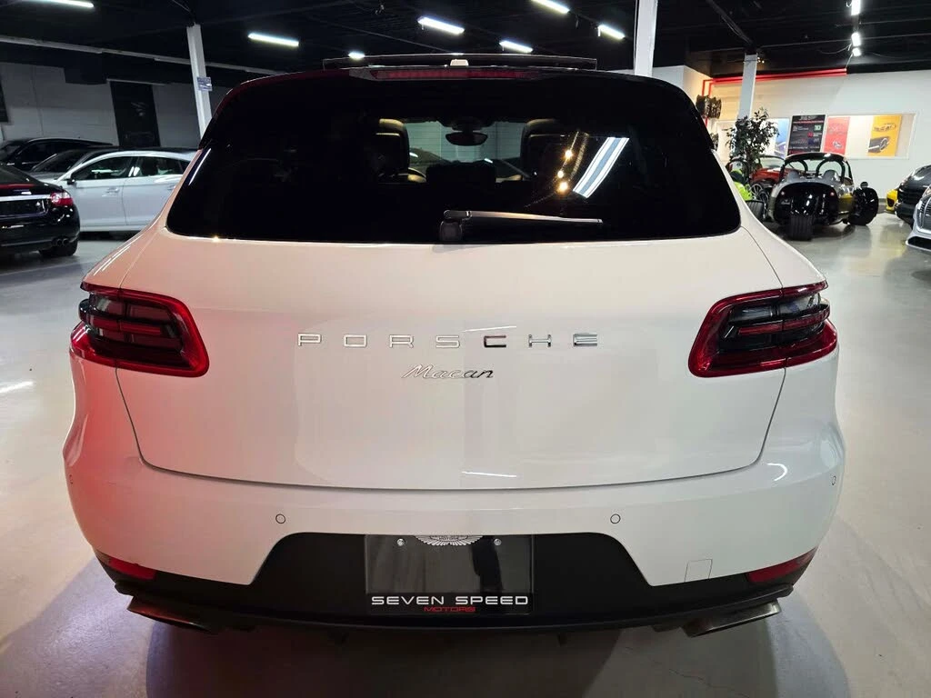 Porsche Macan 2.0 AWD * ПОДГРЕВ * АЛКАНТАРА * 2 КЛЮЧА, снимка 4 - Автомобили и джипове - 54492375