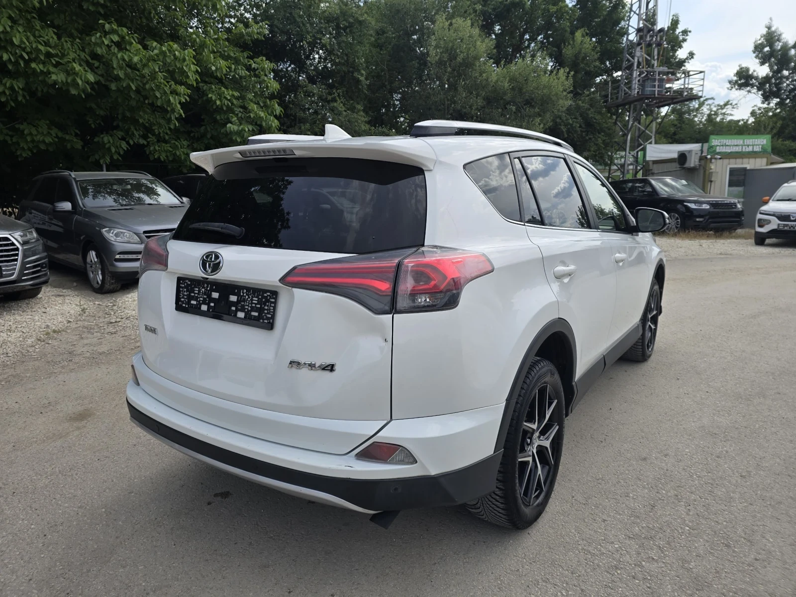 Toyota Rav4 2.0D 143к.с 6 Скорости 2WD, снимка 4 - Автомобили и джипове - 54998777