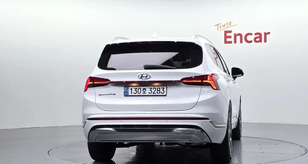 Hyundai Santa fe * Calligraphy* Обдух* Масаж* Pano* 360* HUD*      , снимка 2 - Автомобили и джипове - 55564560