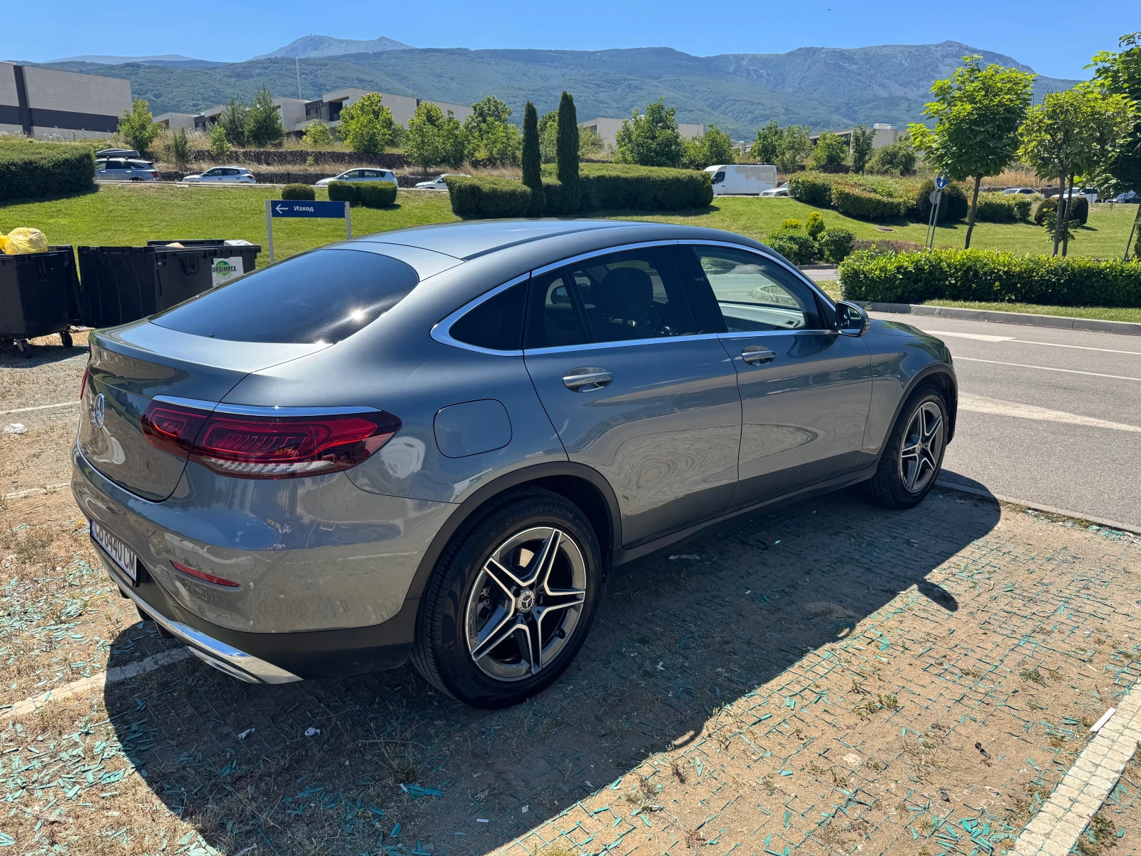 Mercedes-Benz GLC 300 GLC Coupe 4MATIC EQ BOOST, снимка 3 - Автомобили и джипове - 55618144